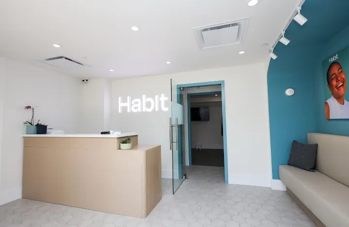 Habit Dental — 1